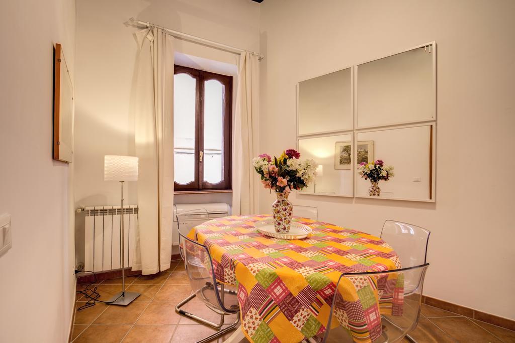 Navona Flowers Apartment Rome Room photo